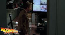 back-to-the-future-2-deleted-scenes-dad-is-home (16)