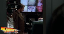 back-to-the-future-2-deleted-scenes-dad-is-home (18)
