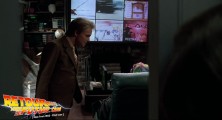 back-to-the-future-2-deleted-scenes-dad-is-home (21)