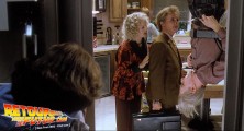 back-to-the-future-2-deleted-scenes-dad-is-home (36)