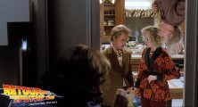 back-to-the-future-2-deleted-scenes-dad-is-home (49)