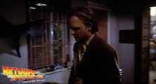 back-to-the-future-2-deleted-scenes-dad-is-home (99m)