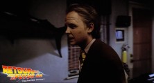 back-to-the-future-2-deleted-scenes-dad-is-home (99n)