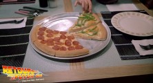 back-to-the-future-2-deleted-scenes-pizza (01)
