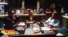 back-to-the-future-2-deleted-scenes-pizza (21)