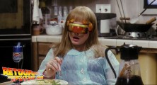 back-to-the-future-2-deleted-scenes-pizza (66)