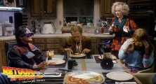 back-to-the-future-2-deleted-scenes-pizza (73)