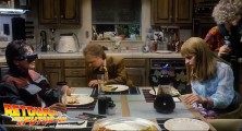 back-to-the-future-2-deleted-scenes-pizza (82)