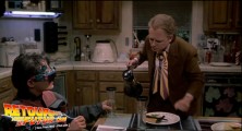 back-to-the-future-2-deleted-scenes-pizza (93)