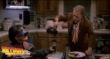 back-to-the-future-2-deleted-scenes-pizza (99d)